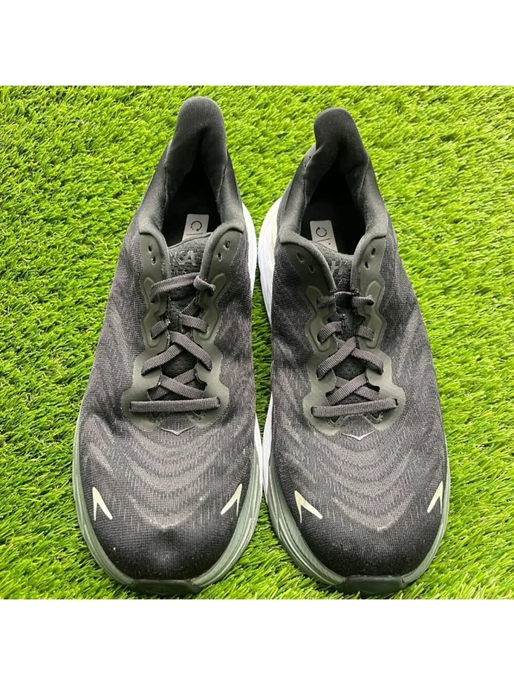 Hoka One One Arahi 6 Mens Size 10.5 Black White Athletic Running Shoes Sneakers